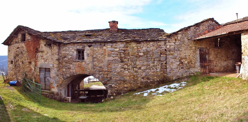 Splendidi edifici rurali in Appennino