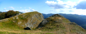 Il Groppo Rosso, che domina la valle dell'Aveto