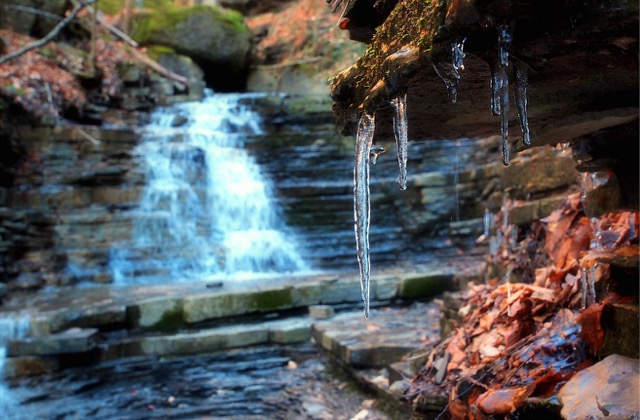 Cascate di Lavecchielli col ghiaccio